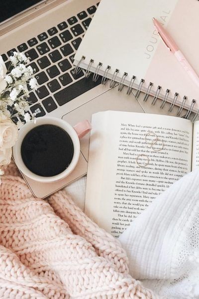 Sarcasmprincess's tweet photo. Todo lo que nunca te dije lo guardo aquí
Puntuación: 3/5 ⭐
Es la primera novela gráfica que leo, me quedé con ganas de más. Fue una lectura muy rápida, para el tiempo de clases y tal no está mal https://t.co/M6gqrPYGOu