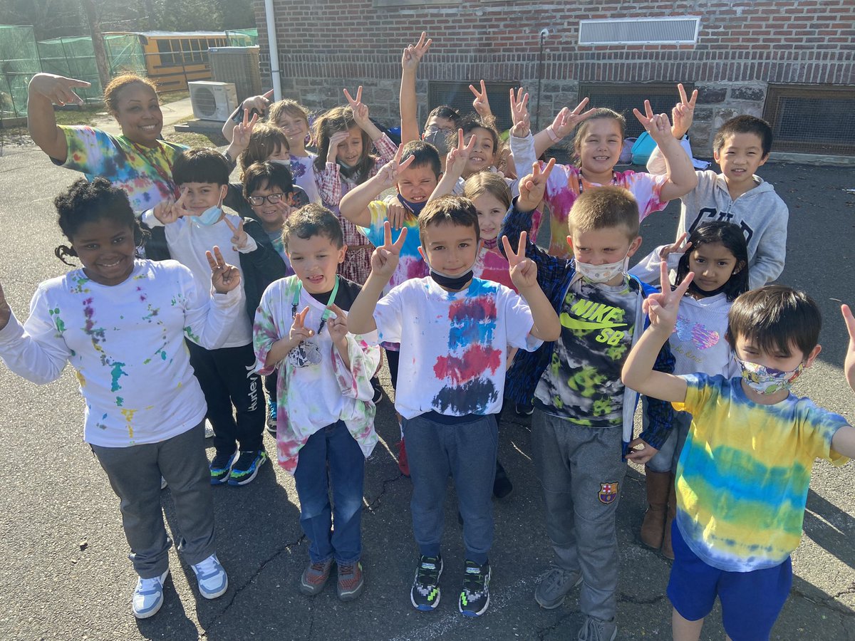 leenbright's tweet photo. So it was 2/22/22 and we tie-dyed shirts to 🎉 celebrate and wore them on 2/23/22 and had record high temps in winter! #thisisus #brightbunch #palindrome #2ndgraders2022 https://t.co/JdKKhVtohR