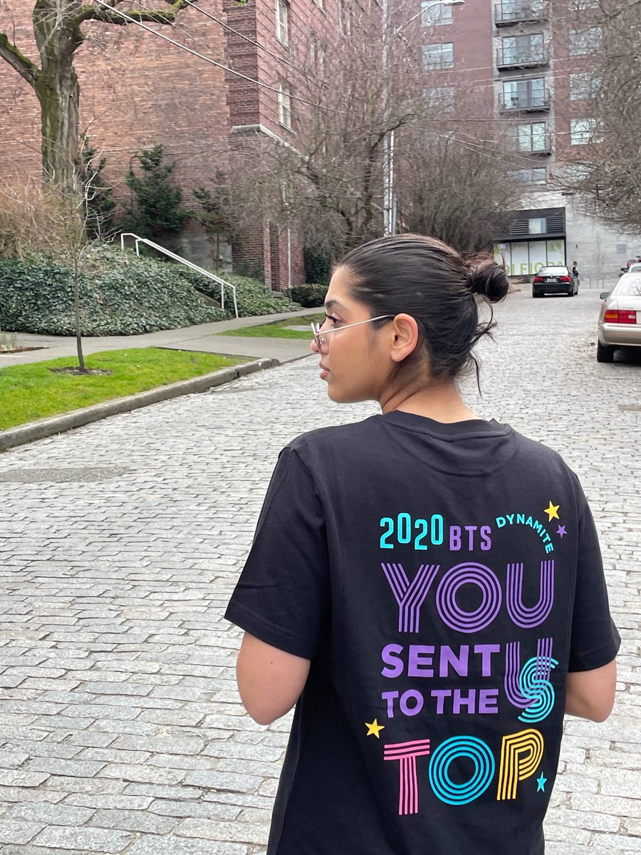 Nordstrom's tweet photo. #BTS themed merch has landed at Nordstrom! Shop @bts_bighit tees, hoodies, stickers and more now: https://t.co/XJYzdHamjz​

Nordstrom에 #BTS_THEMED_MERCH 가 오픈되었습니다!  지금 @bts_bighit 티셔츠, 후드티, 스티커 등 구매하기:  https://t.co/XJYzdHamjz­­ https://t.co/R5pS2StUPM