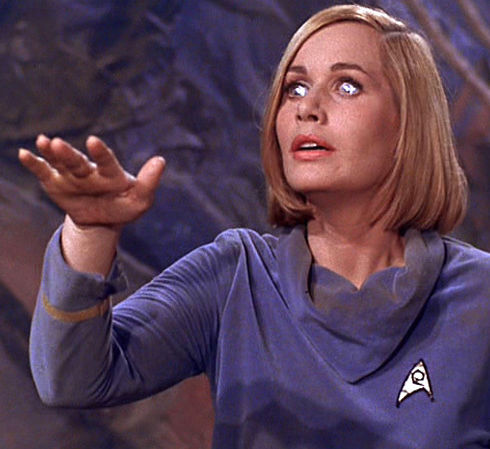 popcultclassics's tweet photo. Farewell to Sally Kellerman. The captivating star made an indelible impression in "M*A*S*H," "A Little Romance," "Back to School.," plus countless classic TV series including "Outer Limits," Alfred Hitchcock and memorably, "Star Trek." Great singer, too.
https://t.co/QfpXVSbnlz https://t.co/nMdCCzhXTy