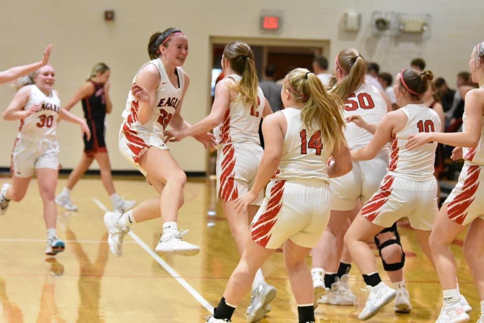 JBHypeSquad's tweet photo. 🚨 DISTRICT FINAL 🚨

🆚 Niobrara/Verdigre
🕐 6:00 pm
📍 Cross County HS

Theme is HELMETS

🔥 Let’s cheer the Lady Eagles onto state!!! 🔥 https://t.co/yZevLR6ixE