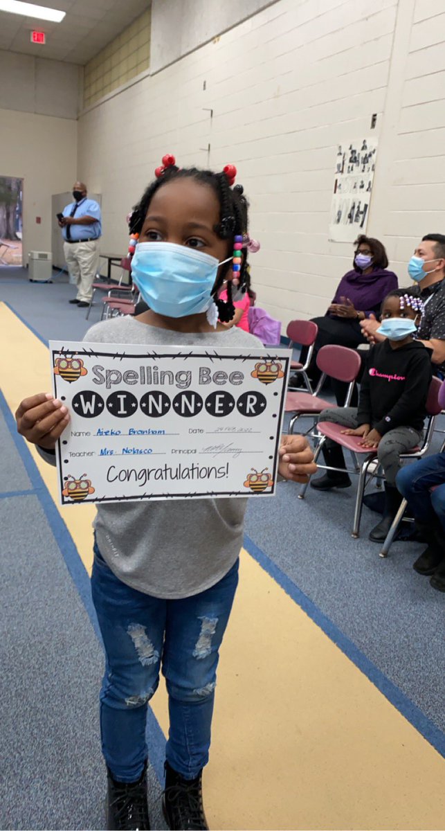 My baby girl #Aieko won the kindergarten spelling 🐝 💕 📚