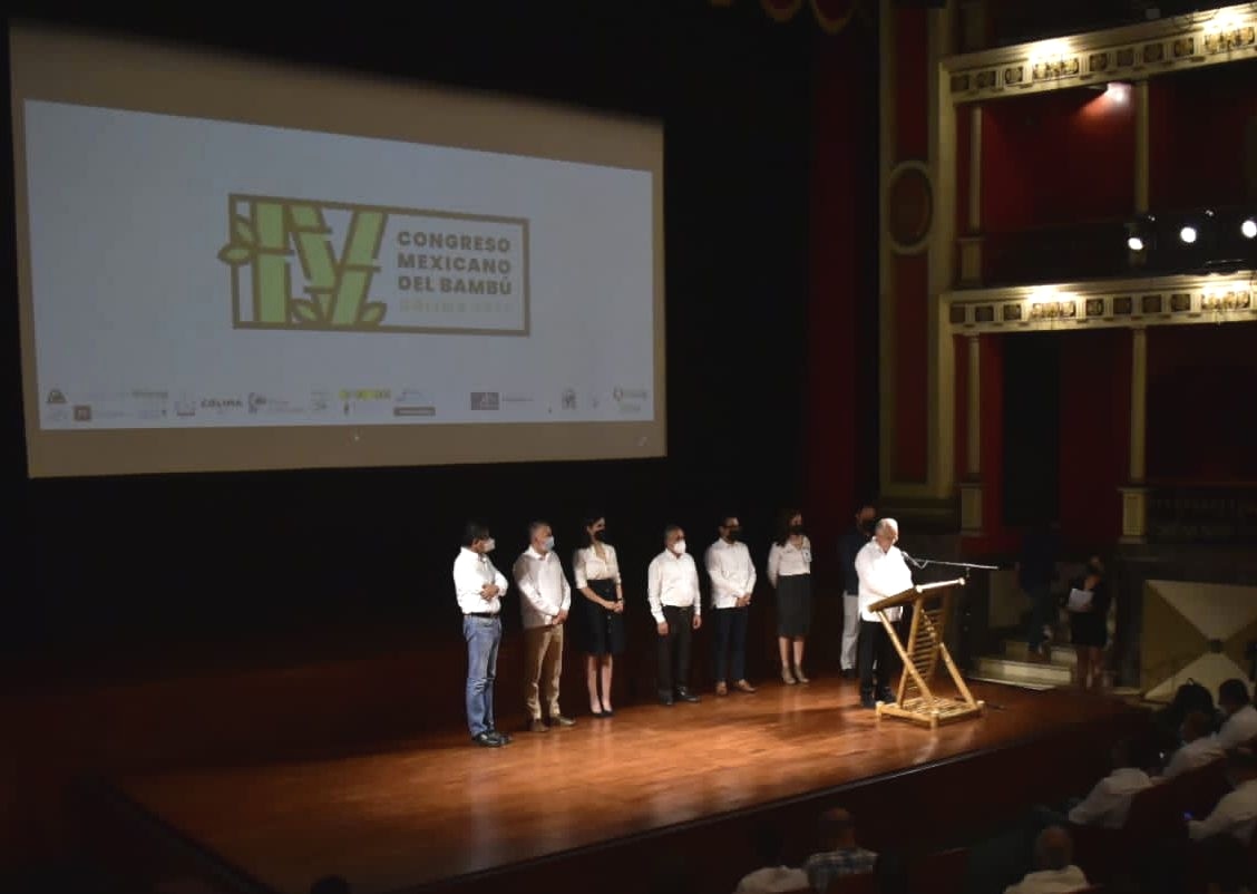 BayardoRosi's tweet photo. El bambú🎋 es un recurso muy importante que podemos fortalecer para promover el desarrollo económico sostenible.

Me dio mucho gusto asistir al IV Congreso Nacional del Bambú en el teatro Hidalgo. 

Enhorabuena al INIFAP y Colegio de Arquitectos por este gran paso.🙌🏼 https://t.co/fA4Zjd7I3s