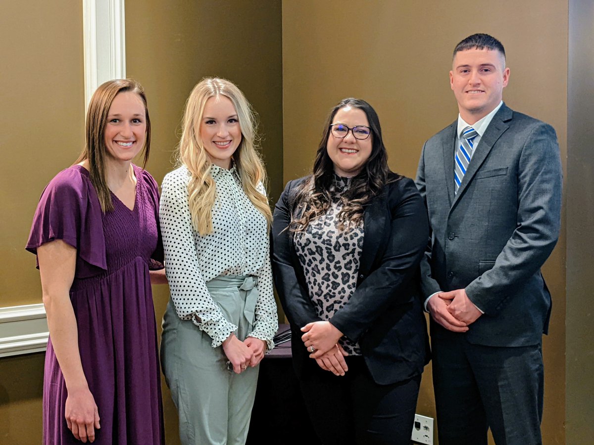 Congratulations to these fantastic teachers and leaders!

Our own Hannah Luber, Alicia Lechner, Kelli Mayhew, and Adam Zlomke were honored this evening as Grand Island's Top 35 Under 35.

Thank you for all you do for our students, the district, and the foundation.

🎉

#WeAreGIPS