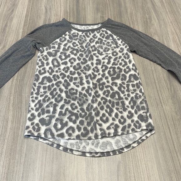 ShonelleBest's tweet photo. So good I had to share! Check out all the items I'm loving on @Poshmarkapp from @margiemiller326 #poshmark #fashion #style #shopmycloset #whitehouseblackmarket #jamby: https://t.co/YOvHfSMUqH https://t.co/8Iy8VnMtNG