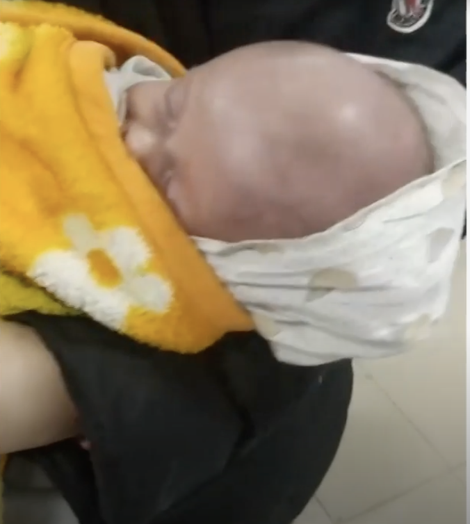Newborn infants from the neonatal intensive care unit at a children’s hospital in Dnipro, in eastern Ukraine, were moved into a makeshift bomb shelter
"Can you imagine?” the chief of the neonatal unit told <a href="/nytimes/">The New York Times</a>. “This is our reality.”
nyti.ms/3BSA9Sm