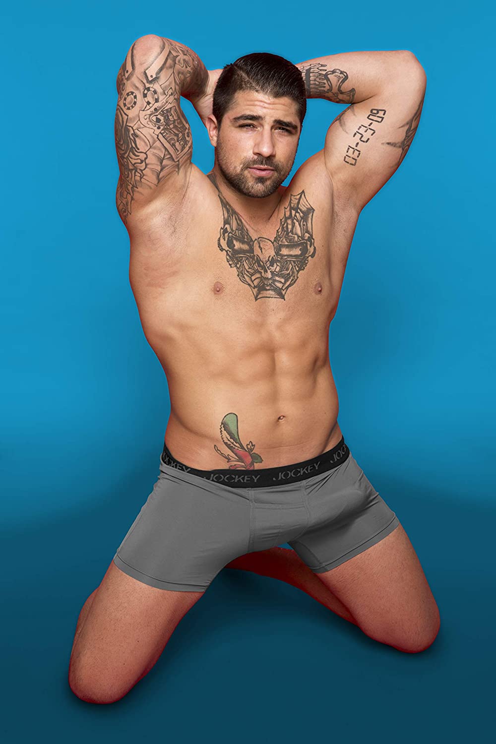 RT if you want some of this‼️😏🔥 #FridayFeeling #TGIF #fridaymorning #fridayfitness https://t.co/vqCPnDiRKl