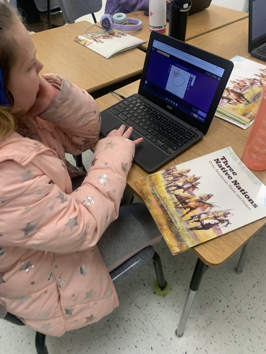 Katie Coomes tweet media