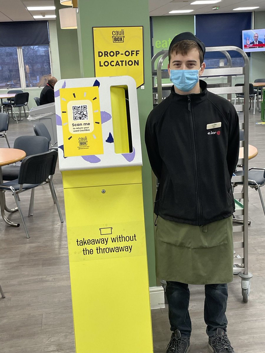 AlastairWilson7's tweet photo. Ben will also help you with your Cauli box your takeaway without the throwaway @EatwellWhipps @WhippsCrossHosp @greenatbarts @NHSBartsHealth https://t.co/2W8z0pkbWV