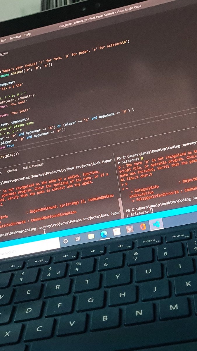 CodingwithDanii's tweet image. Struggling with simple code😤😫.
I think im going to watch the apprentice now 🙂
#day2ofcoding #codingstruggles #lackingmotivation #codingnoob #softwaredeveloperwanabe #someonehelplool