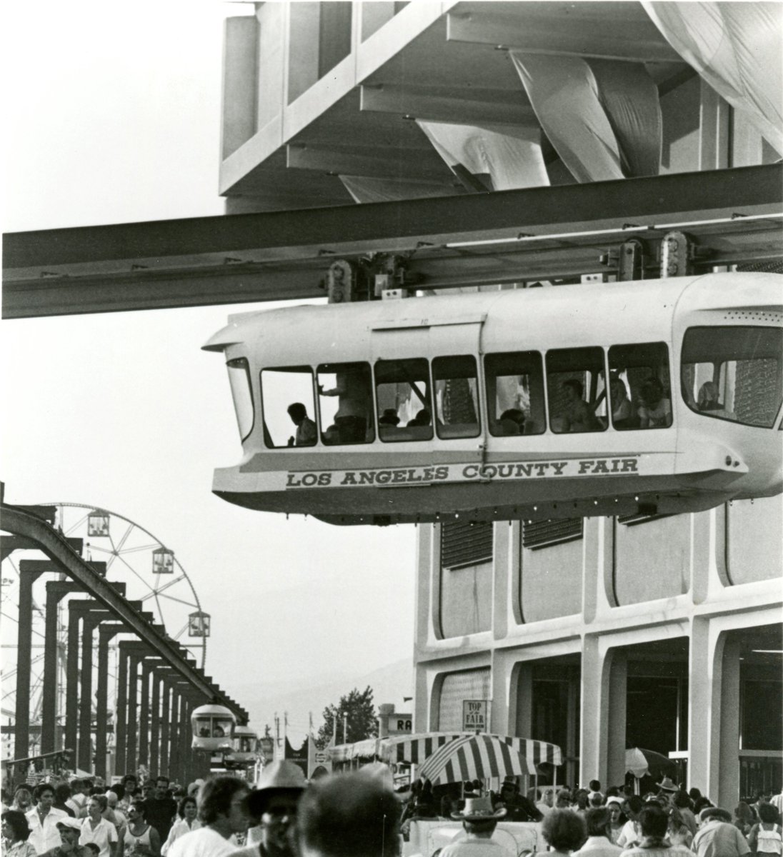 CPPSpecColl's tweet photo. Disneyland was not the only place that had a monorail! For #TBT, here is a 1980 photo of the LA County Fair monorail from our Fairplex collection. To learn more about Cal Poly Pomona’s Special Collections and Archives (SC&amp;A):  https://t.co/reZjzMF3fl
#CPPSpecColl @Fairplex https://t.co/El3D9MPHGH