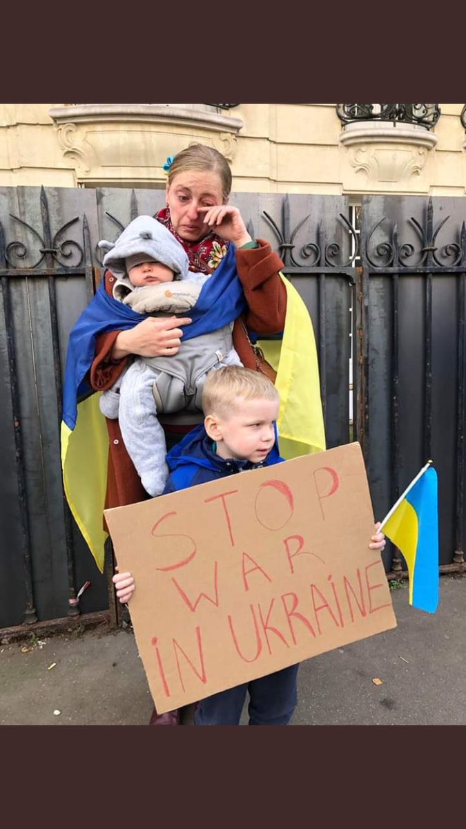 Aslında dünyanın her yerinde böyle savaşta zenginler kaçar fakirler ölür. Barışta ise vatan onlarındır.