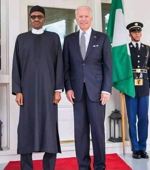 renoomokri's tweet photo. Buhari associated with Anthony Joshua.  He lost.

Buhari video Super Eagles. They lost.

Buhari called our Olympians. They failed.

Buhari visited Tinubu. O to le

Buhari visited Biden. He is now losing it

May every Buhari in your life never remember to call you o!

#TableShaker https://t.co/LzPhF1ibKh