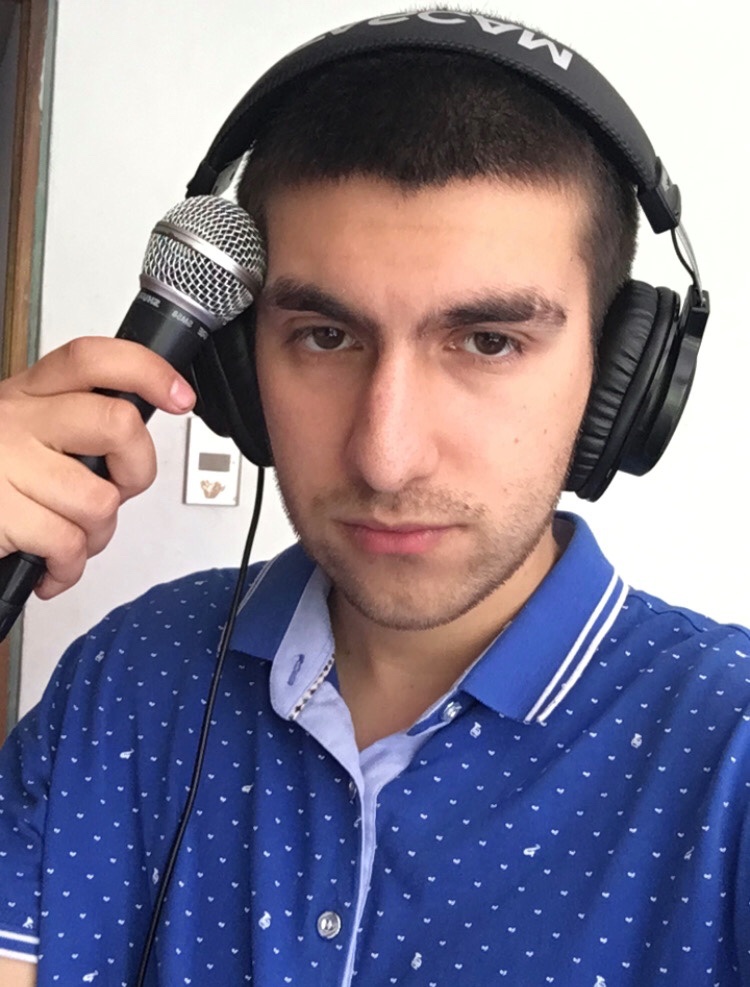 mañana voy a estar tocando en valparaiso junto a <a href="/kaleidoscopeves/">Cabiria</a> &amp; <a href="/pasajebanda/">Pasaje</a> ⭐️ en evento muy lindo de <a href="/flechasolar/">flecha solar</a> ♥
después fiesta a cargo de <a href="/sofiaoportot/">sofia oportot</a>, dj xtralarge &amp; <a href="/rrreluz/">reluz</a> 🥂 va a estar increíble yo que tú no me lo pierdo 😝