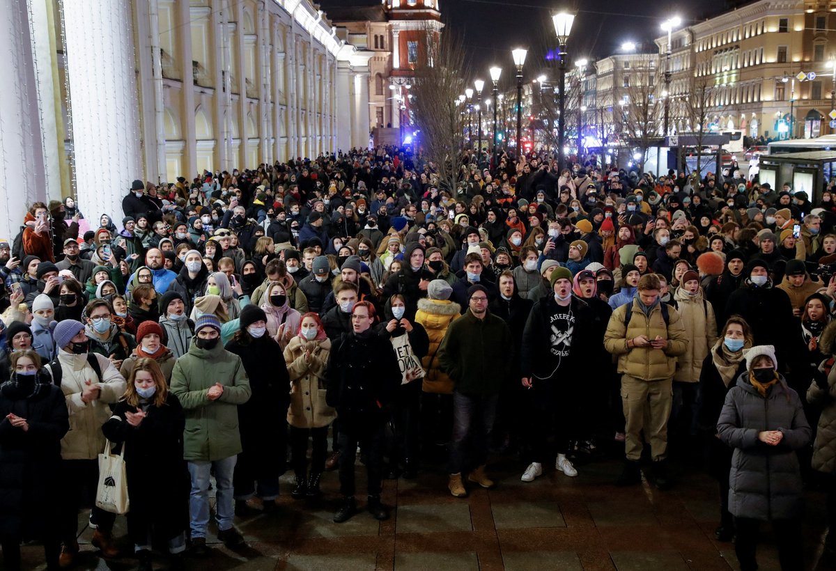 MSNOWNews's tweet photo. PHOTO: People attend an anti-war protest in Saint Petersburg, Russia on Thursday night as Russian forces invade Ukraine. https://t.co/RdYLvfum24 

(Photo by Anton Vaganov / Reuters) https://t.co/1gnCgVMYV2