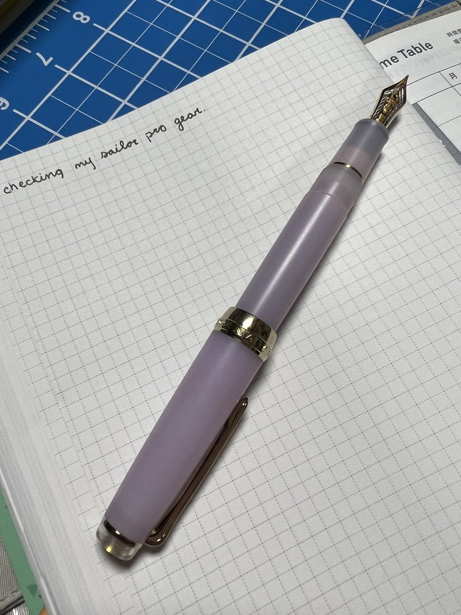 Thatjournalguy's tweet image. New Pen Day 😍😍😍 and let me tell you, this is absolutely one of my favorite purchases ALREADY. Sailor Pro Gear Slim - Winter Rain