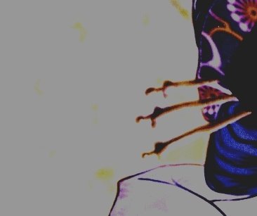 ㅤ
ㅤ𝙎e pregunta si tal vez el director Muzan puso más presupuesto en su traje de Oiran del que debió. Organiza su kimono pensando que hubiera sido mejor ese dinero para la escuela.