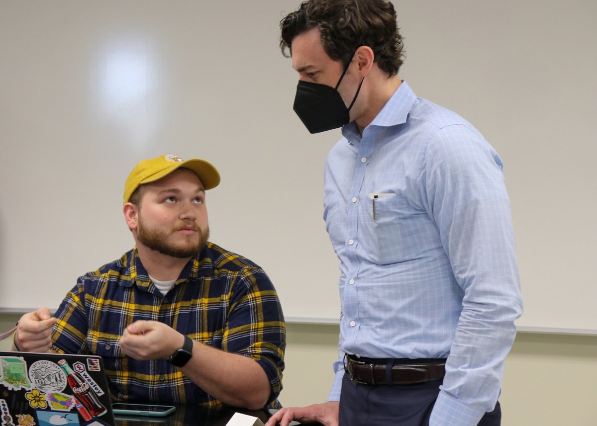 ColumbusState's tweet image. Sen. @ossoff was on campus today to tour the robotics engineering lab and hear about the hands-on experience available for students pursuing the field.

Ossoff also announced efforts to secure additional resources for a science education partnership between @MCSDSchools and CSU.