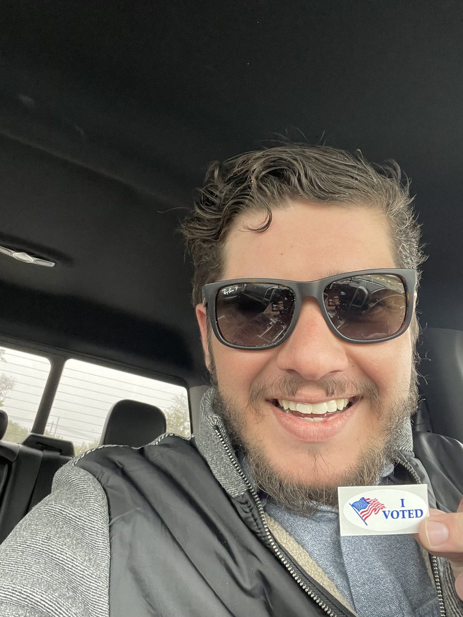 MattJonesTX's tweet photo. I just voted for @GregAbbott_TX for Governor! You should too. #imwithabbott @AbbottCampaign https://t.co/PmWZxXBeaI