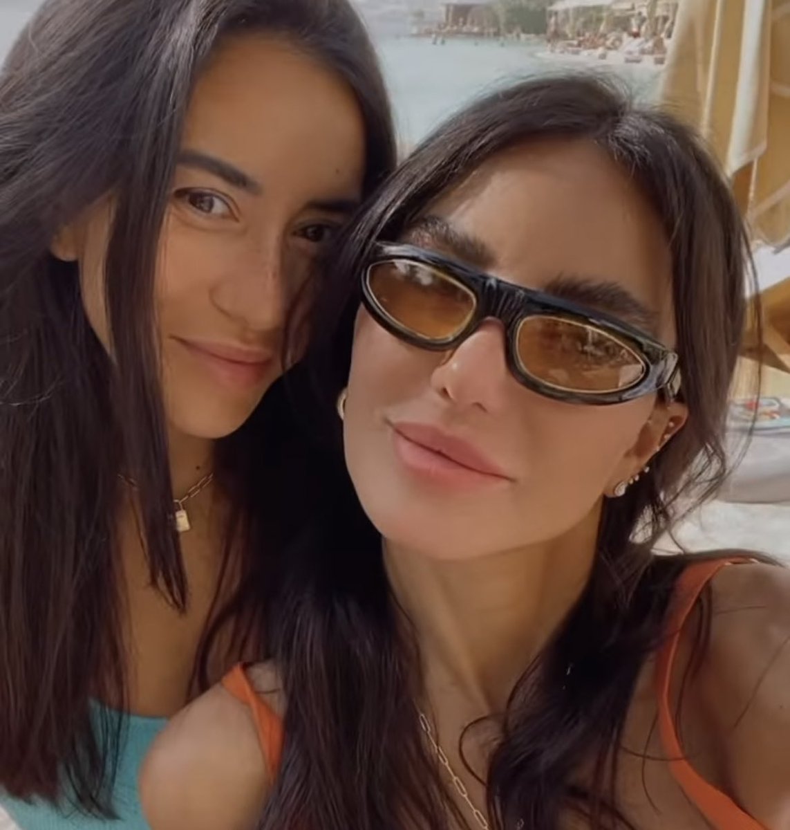 Chiarabdaily's tweet photo. #PHOTO: Chiara desde Dubai junto a Thuy vía Instagram hoy. https://t.co/Iq31tksjaI