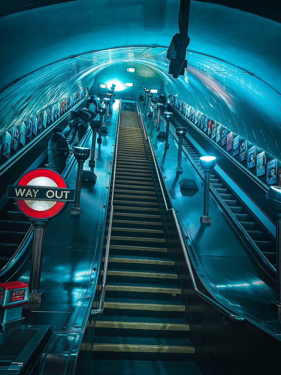 TLphotos1's tweet photo. Swiss Cottage station #london #londonunderground #photo #photooftheday #tubestation #photographer #lightroom https://t.co/9QGOLQKlun