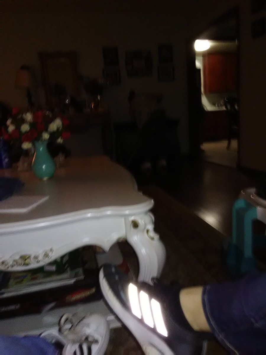 My mom make me feeling mad 😡