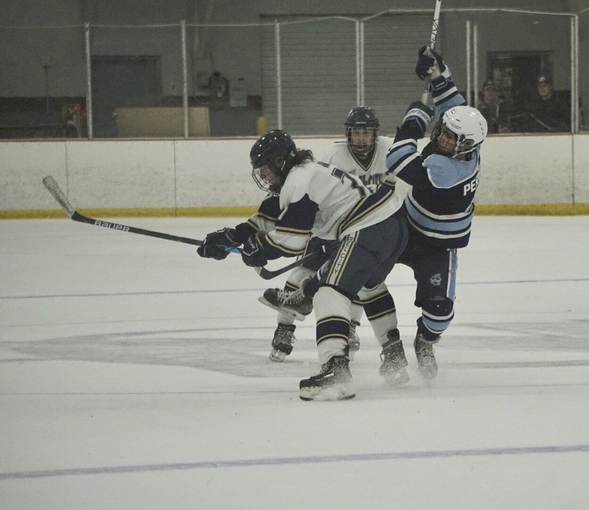 TylerRadai's tweet image. Laid the hippy and started a tilly, baud 😎 #hipcheck #goon #hockeyfight