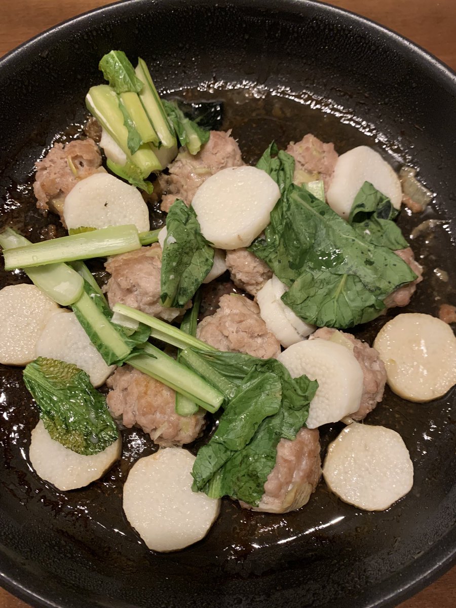 prolapse2022's tweet photo. 昨日の晩ごはんのメインは、長芋と肉団子のうま煮でした✨
手作りの肉団子はやっぱり美味しいです😄
たまに外食、基本はおうちご飯。これからも続けてい��ます😋 https://t.co/wF3TKFXnZU