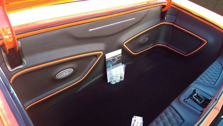 ArcAudio's tweet photo. From the legend, Shaun Hewitt and Hewitt High Performance, the 1000hp 1970 Chevelle! It sounds good AND sounds good if you get my drift π
#arcaudio #caraudio #chevelle #1000hp #hewitthighperformance https://t.co/cdMyWzMtQw