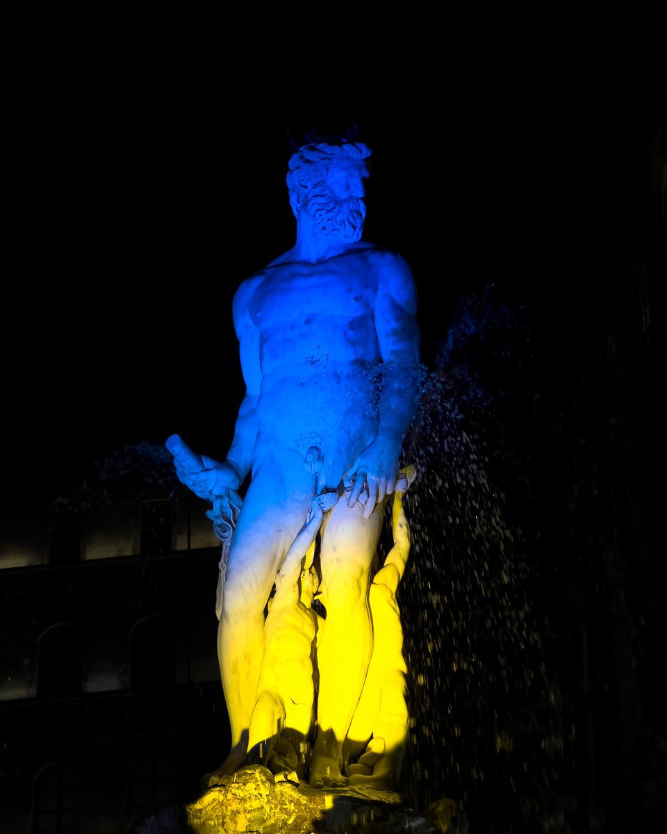 efscapes's tweet image. praying for peace