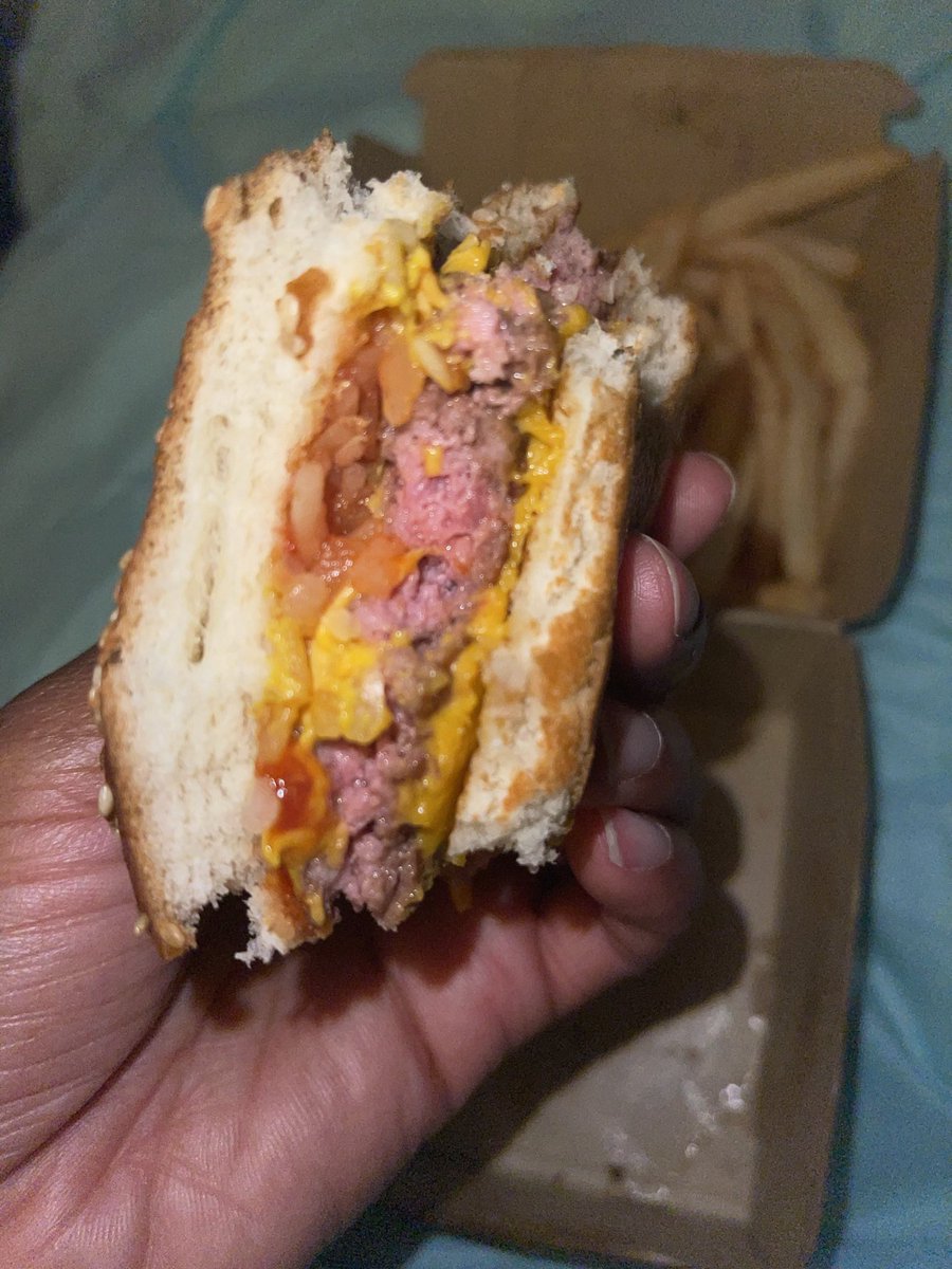 Kitty Kop tweet media