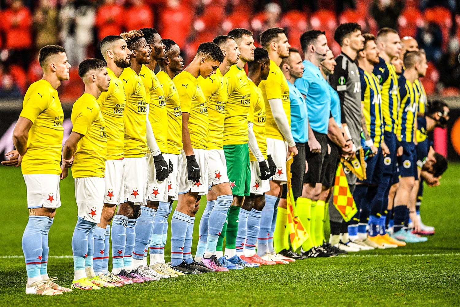 B/R Football on X: Slavia Prague players wore Ukraine shirts before their  Europa Conference League match against Fenerbahçe   / X