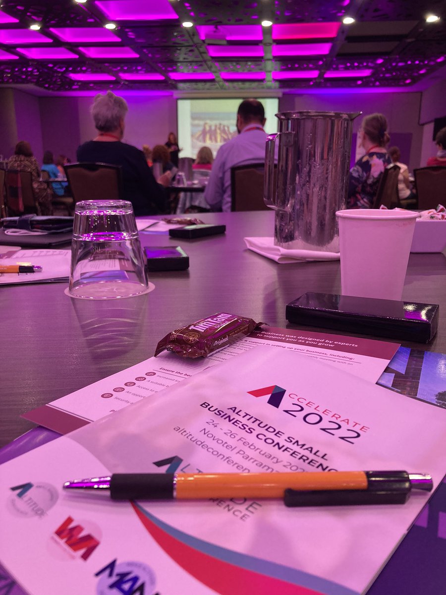EsseHunter's tweet photo. In a room with people hearing the fabulous words of Mia Freedman, Andrea Turner-Boys and the Lord Mayor of Parramatta, Donna Davis
#altitudeconference #accelerate2022 https://t.co/niod0jTqd3