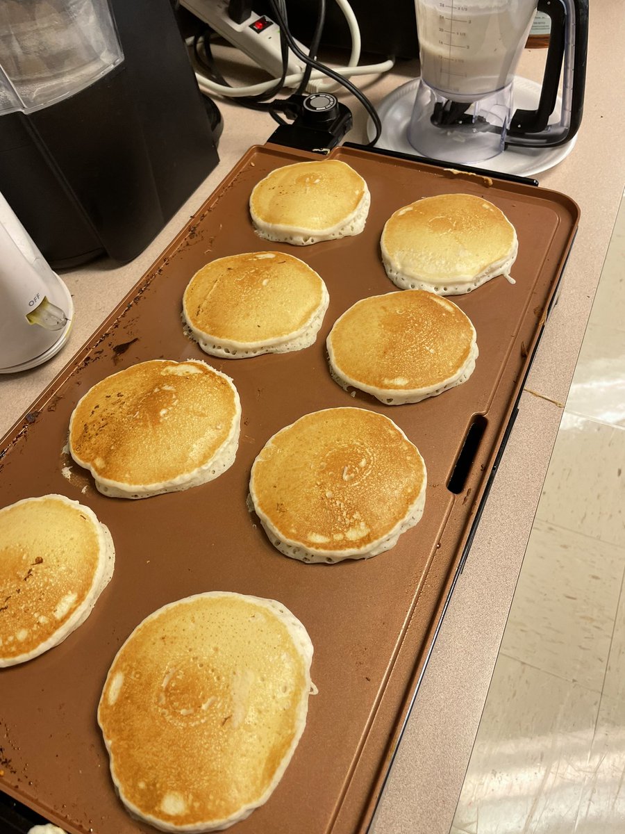 AmyFiene's tweet photo. Making pancakes is a great way to see physical &amp; chemical changes in real life. https://t.co/aClnC1HoJu