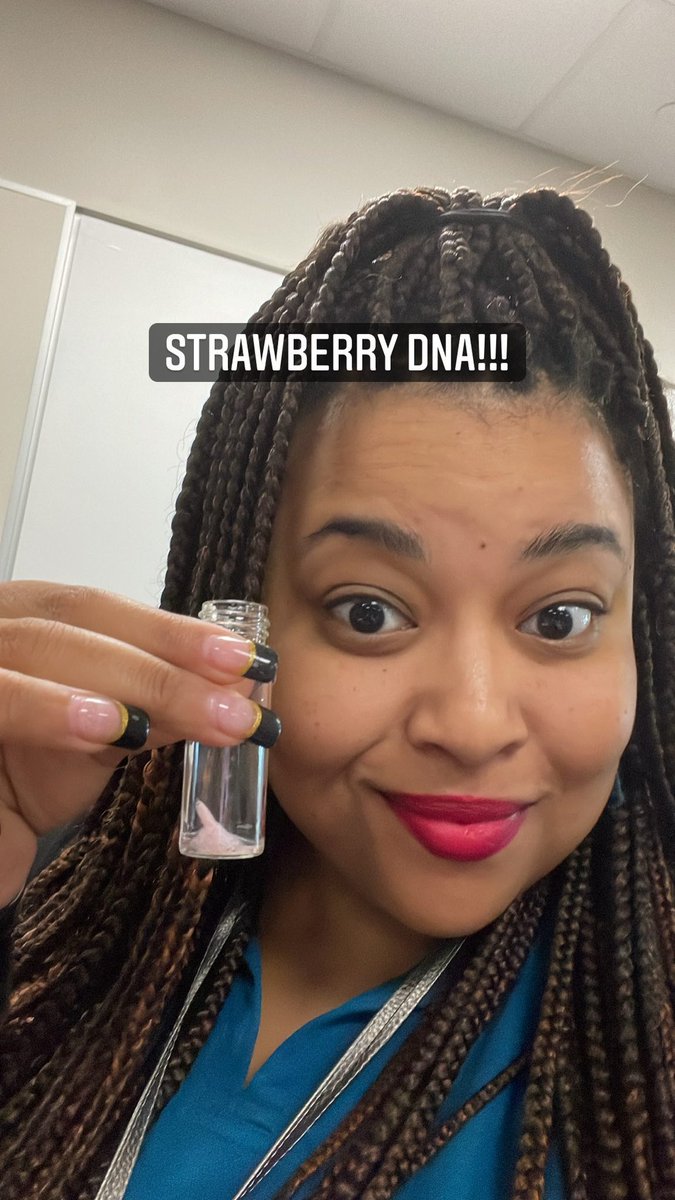 AmariShields_'s tweet photo. Really enjoyed today’s 7G Science Power Up! We extracted strawberry DNA! @TamikaBartley even joined in on the fun for some cross-curricular connections! #sisdscience @SheldonISDPD https://t.co/wXkZdiIfRR