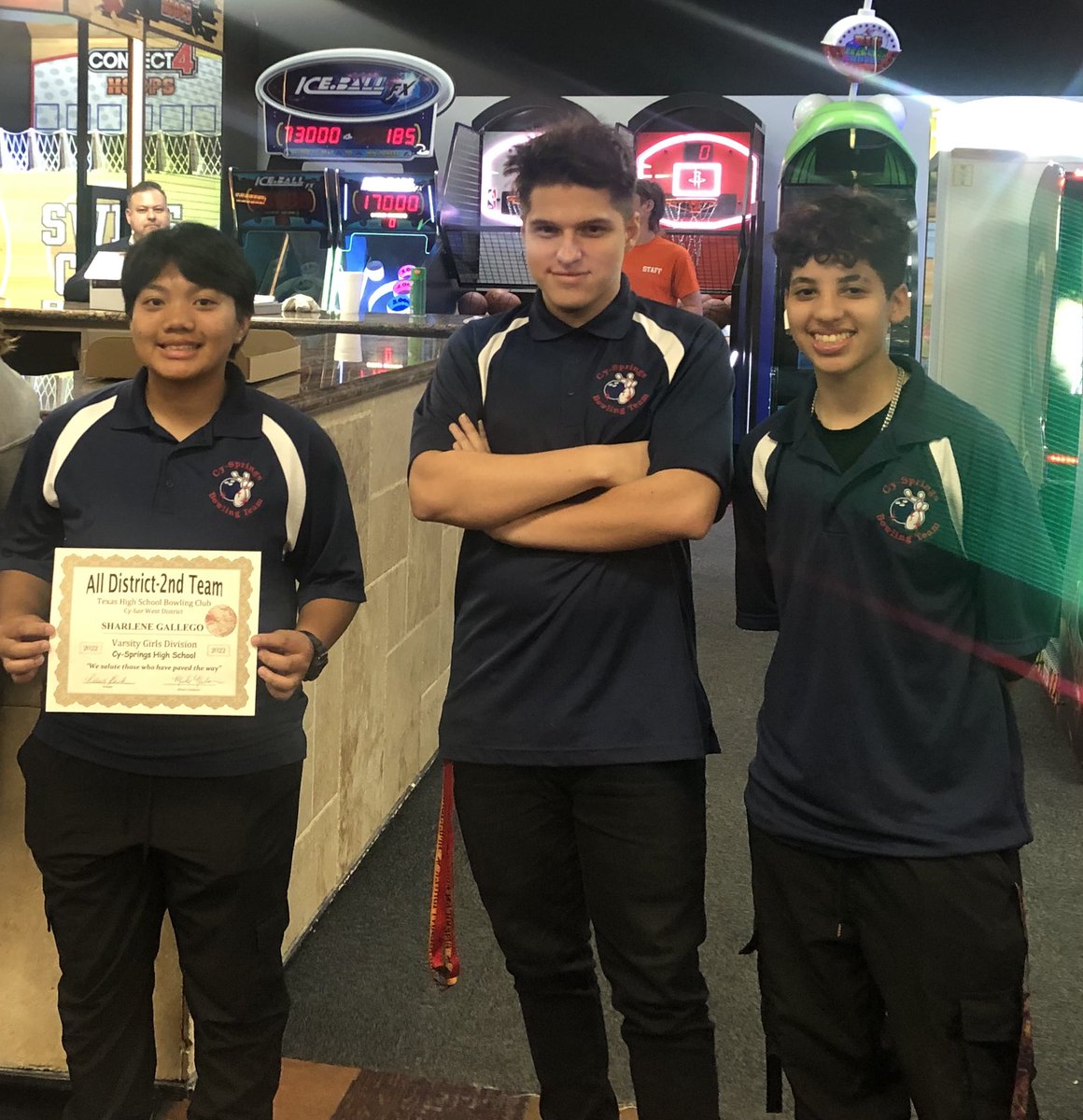 CSHSBowling's tweet image. Congrats to our varsity team captain for making 2nd Team and our honorable mentions - Michael and Jace! Way to go!! 🎳#alldayeveryday @Springs_Sports @ARTeducator7