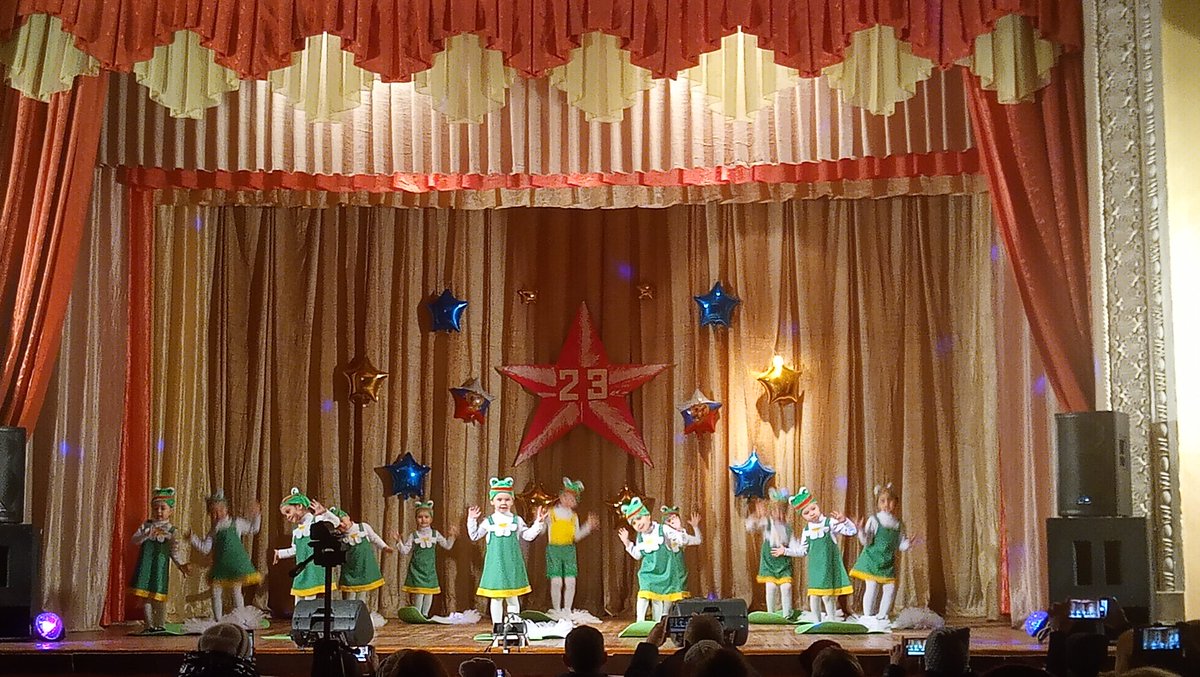 Праздничный концерт ко 
 Дню защитника Отечества! 
✨⭐✨⭐✨⭐✨⭐✨⭐

ok.ru/group/58169068…

#23февраля
 
#23февраля71
 
#ЗащитникиОтечества
 
#ЗащитникиОтечества71
 
#НашиЗащитники
 
#НашиЗащитники71

#БородинскийСДК

#культура71

#Киреевскийрайон
