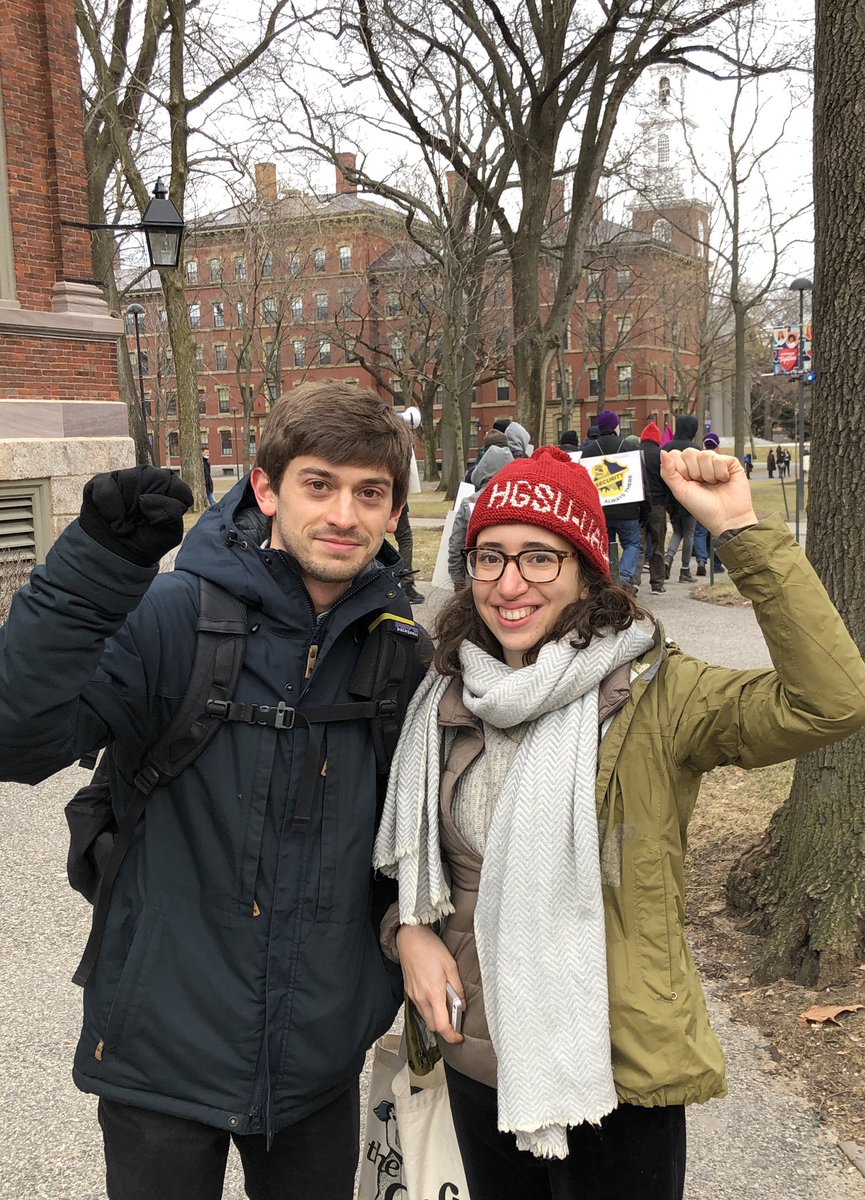 32BJSEIU's tweet image. Security officers marched thru #Harvard yard at 3:30 showing strength before contract negotiations open March 3. The rally followed one at 7:30 AM, and we’ll be back!Thx  grad student union members Ege and Justin, Local 26 dining  hall organizer Edward Childs, &amp;amp; more—#1u, y’all,