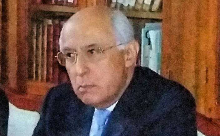 MonicaVR01's tweet photo. Vaya problema en el que esta metido Rubén de la Fuente Vélez, cometió algo grave; usurpaciones de funciones y abuso de poder.
Ha despedido a tantos trabajadores de la @AsePuebla como ha podido. https://t.co/F391t3G8QH