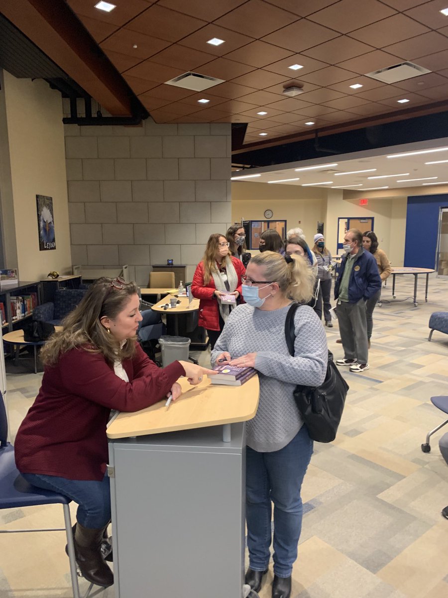 asmusj's tweet photo. Hey, #leydenpride our #1BK1LN author ⁦@CameronSharonE⁩ is signing her book-The Light In Hidden Places! She is amazing! https://t.co/05JveBxQDZ