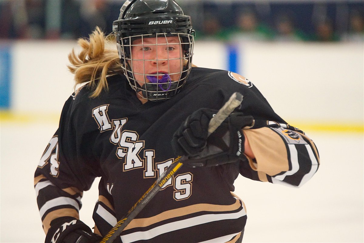 YouthHockeyHub's tweet photo. GHS - Did you Know?

Andover outscored its opponents 147-25 in 27 games this year. Each skater on the state tourney roster -including Team Manager Halle Dunleavy - scored a varsity goal this season. https://t.co/jcYzqTpo9y