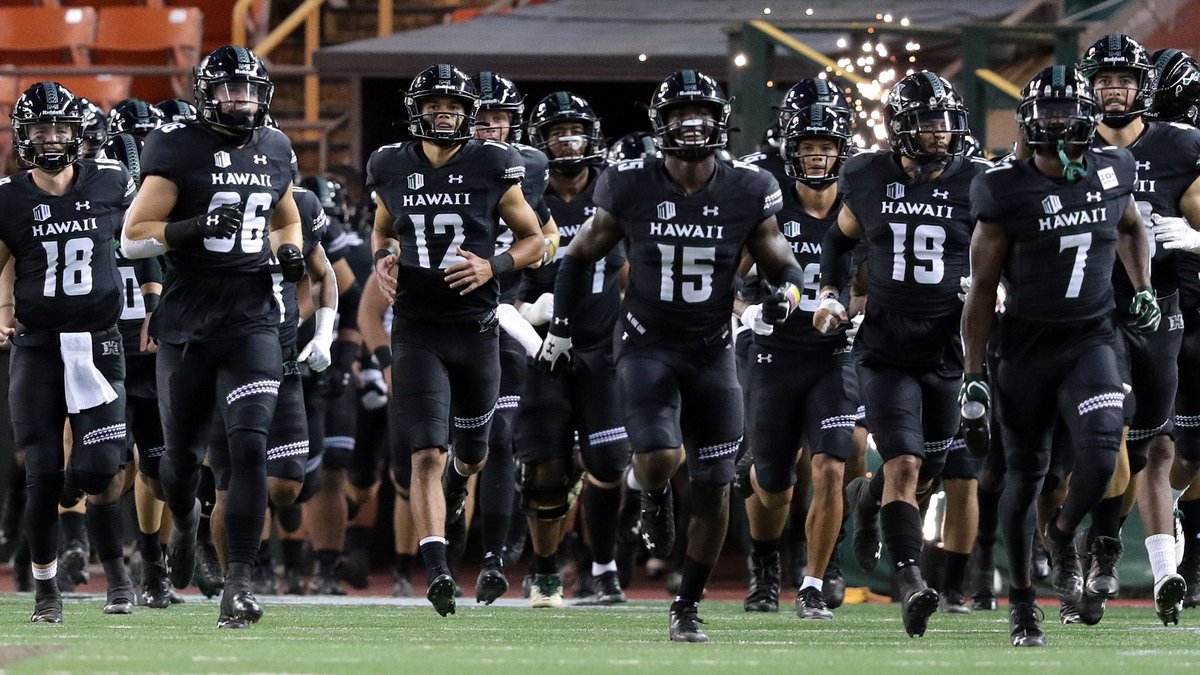 AGTG! After a great conversation with <a href="/CoachCBhawaii/">Chris Brown</a> I have been given another D1 opportunity to further my academic and football career <a href="/HawaiiFootball/">Hawaii Football</a>. <a href="/Coach_JNovotny/">Jake Novotny</a> <a href="/ffchsfootball/">TROJAN FOOTBALL</a> <a href="/FFCHSAthletics/">TROJAN ATHLETICS ⚔️</a> <a href="/GroundupSP/">Mike B</a> <a href="/JBernstine/">jordan bernstine</a> <a href="/TeamFullGorilla/">Team Full Gorilla</a> #GIG