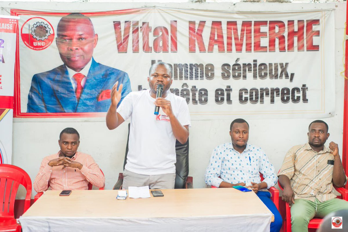 KKamerhe's tweet photo. #KinshasaPonaKamerhe 
#JEUDIMAYANGÀNI 
3 points ont été exploités à la réunion de ce jour présidé par le président @JolMongu2 
1. Restitution des rencontres entre le Bureau  et Coord. et Départements. 
2. Du fonctionnement de la JIK
3. l' actualité politique de l’heure https://t.co/Mig4YY9Ih1
