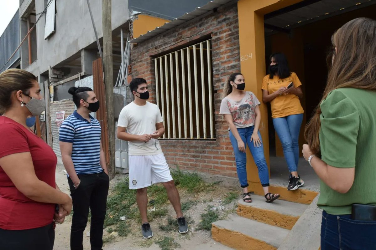 Escuchando a los vecinos junto a <a href="/sovallejos/">Sofia Vallejos</a> 
¡Gracias por recibirnos!