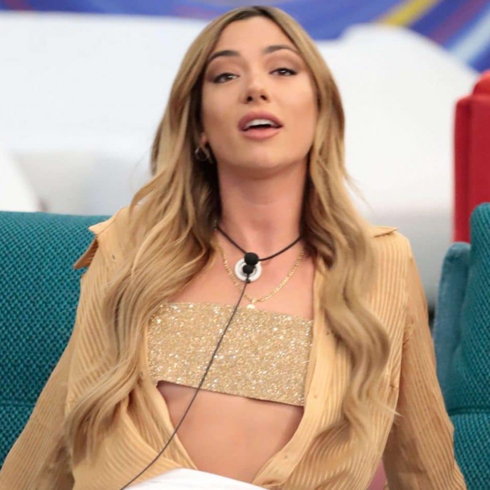 ghepardato's tweet photo. Te l’ho sempre           Io non
detto che ti amo        amo Alex #gfvip https://t.co/MjHrHeN5u4