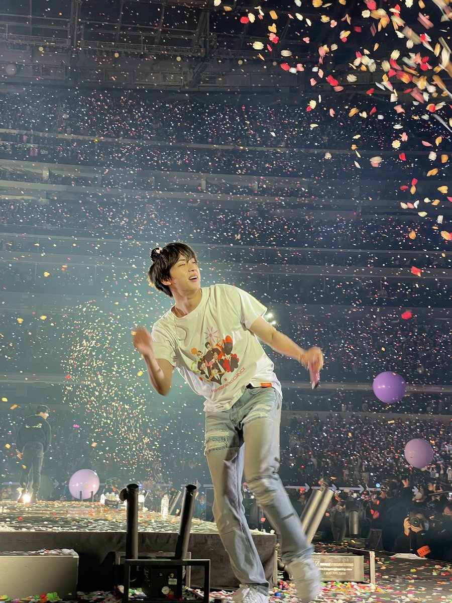 btsconcerthrs's tweet photo. https://t.co/0AKoUZsdmn