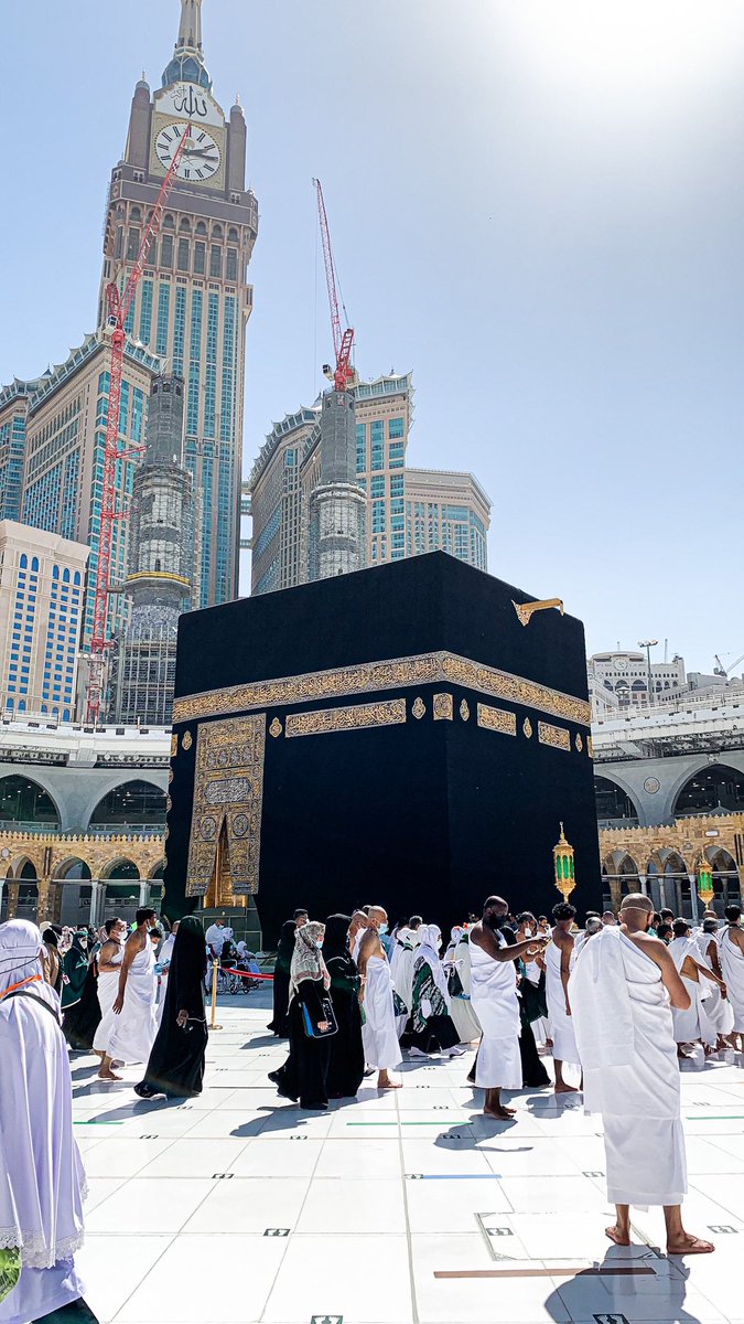 egaby_14's tweet photo. الحمدلله على تمام العمره لأول مره تنكتب لي عمره اللهم لك الحمد 😭❤️❤️❤️ https://t.co/m1asCvrdYm