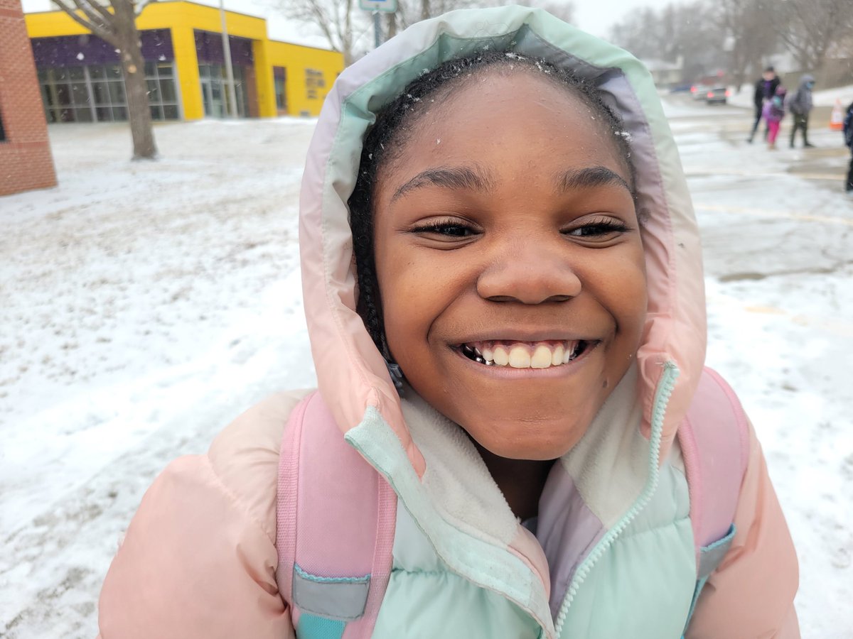 STEAMAcademy124's tweet photo. Dismissal was SNOW much fun today! Have a safe and warm night, STEAM families. https://t.co/7mUyyp3FEy