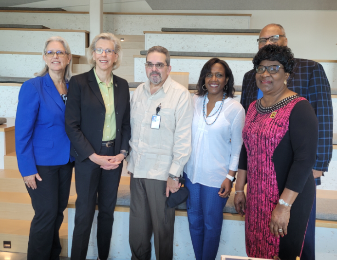 HUDSoutheast's tweet photo. Today in @CityofTampa @HUDSoutheast Regional Administrator José Alvarez joined @THHIorg #PITCount22, vital to help #EndHomelessness. Also, w HUD Dir. Alesia Scott-Ford, met #AffordableHousing advocates Mayor @JaneCastor, PHA CEO Jerome Ryans, Commissioner @KOvermanHCFL. #HUDSE https://t.co/eINg0Ho9qc