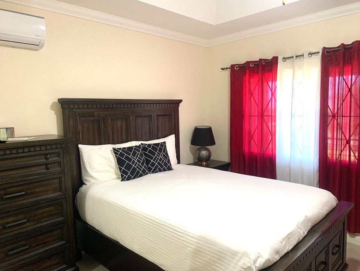 eddii_Ta's tweet image. Ash Wednesday coming up , Consider Getting an escape with your friends or family. Book a Condominium on the North Coast with us javabookings.com
•
•
•
#JavaBookings  #Accommodations #ModernApartment #LuxuryVilla